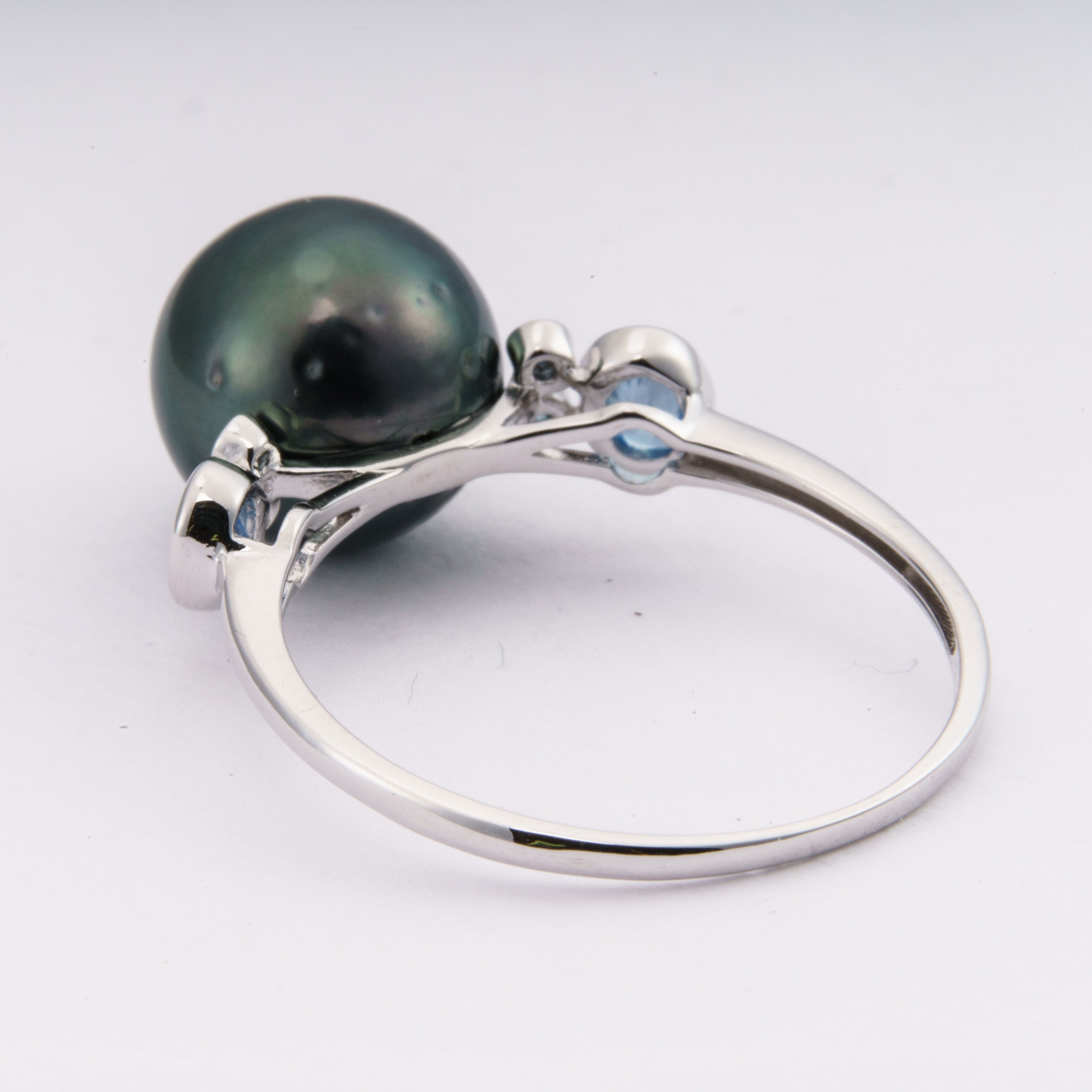 11mm tahitian pearl ring, size 9.5 us, 925 sterling silver with cubic zirconia