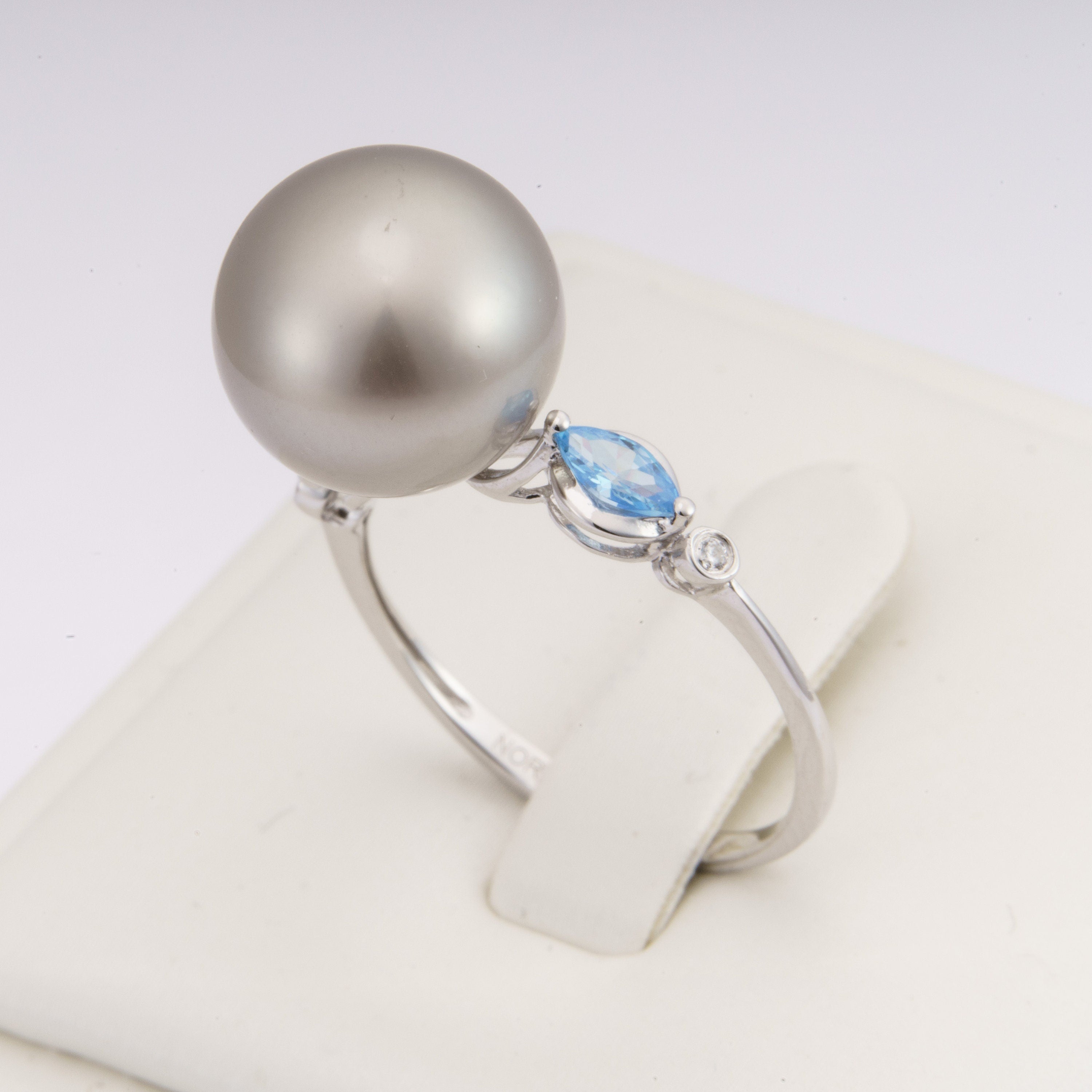 12mm tahitian pearl ring, size 7.5 us, 925 sterling silver with cubic zirconia