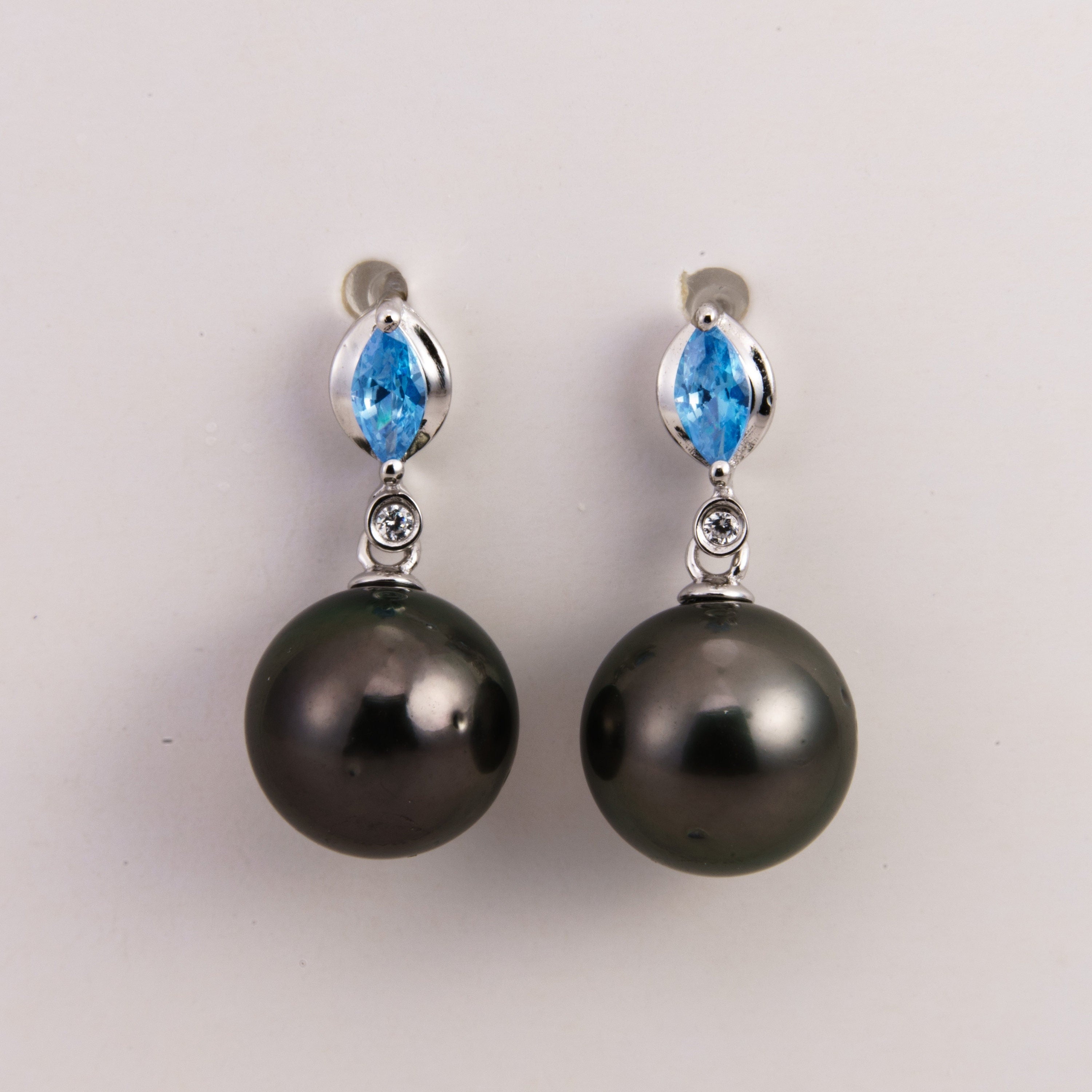 Tahitian pearl earrings 9mm, 925 sterling silver with rhodium finish and cubic zirconia