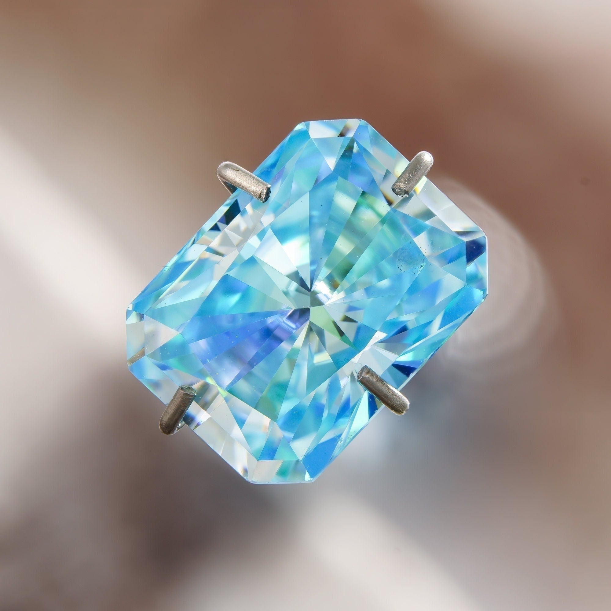 Certified vvs1 sea blue radiant cut moissanite - 6x8mm, 2ct loose gemstone, gra certified
