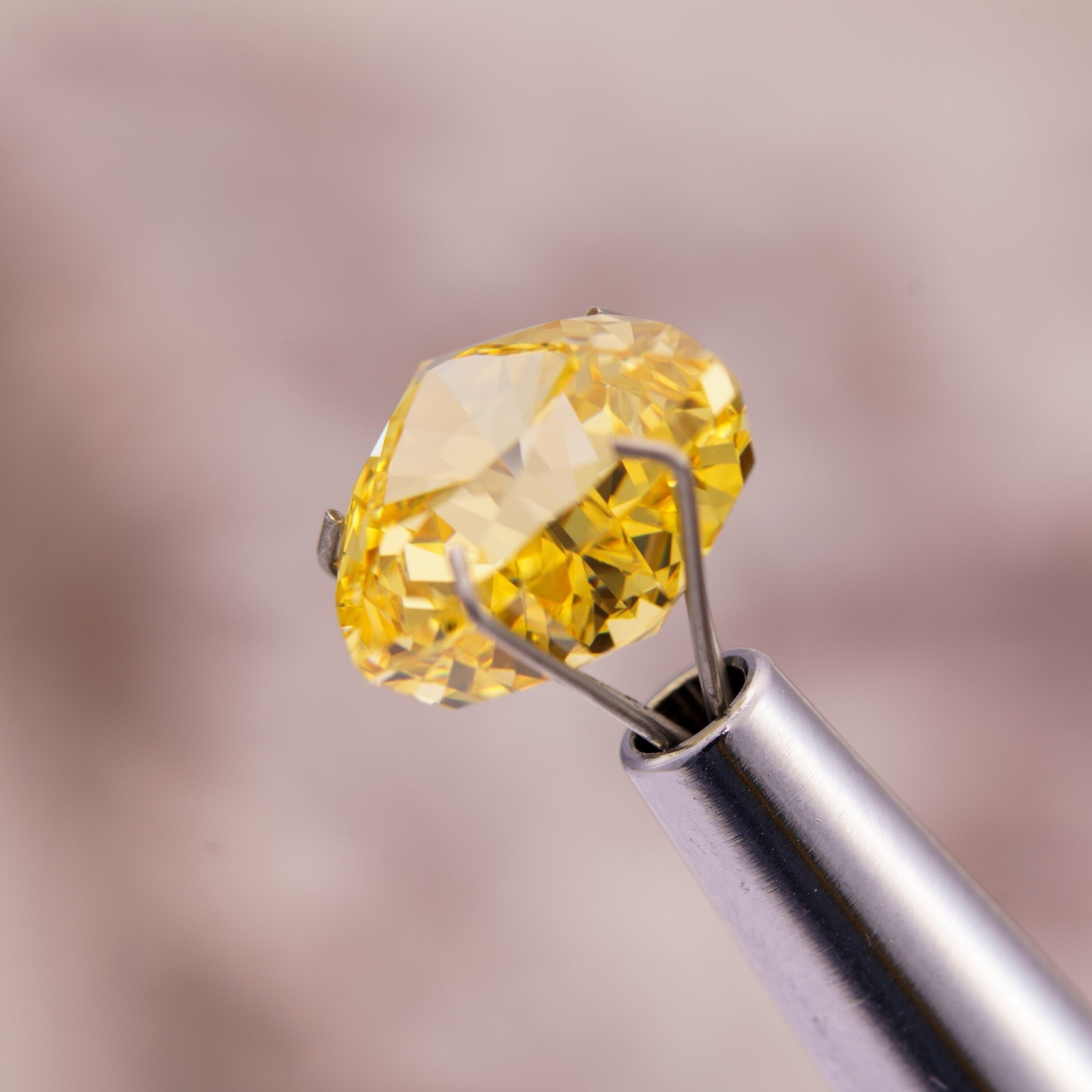 10mm trillion cut high-quality yellow cubic zirconia loose stone