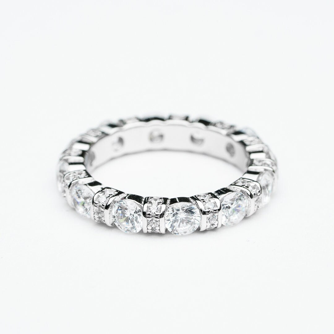 Cubic Zircon Eternity ring 925 sterling silver rhodium plated size 6 & 7 us