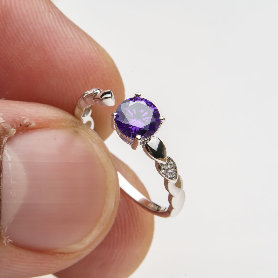 Vivid Purple Cubic Zircon ring 925 sterling silver rhodium plated size 6 & 7.5 us