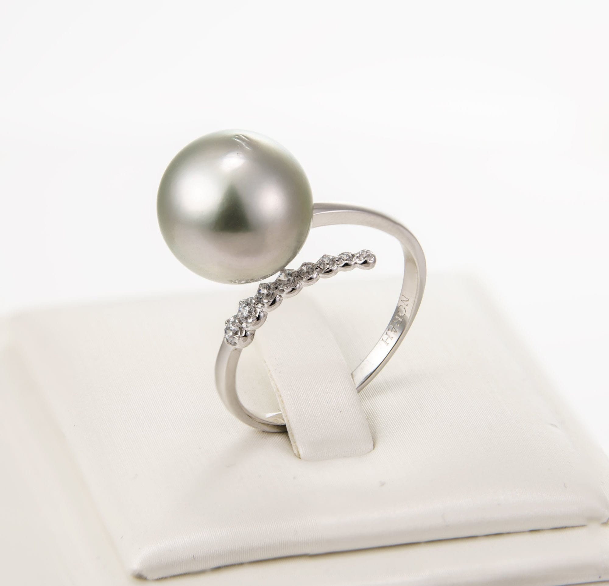 12mm tahitian pearl ring, size 9.5 us, 925 sterling silver with cubic zirconia